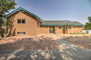 Bright ABQ Villa with Fire Pit - 3 Mi to Airport!